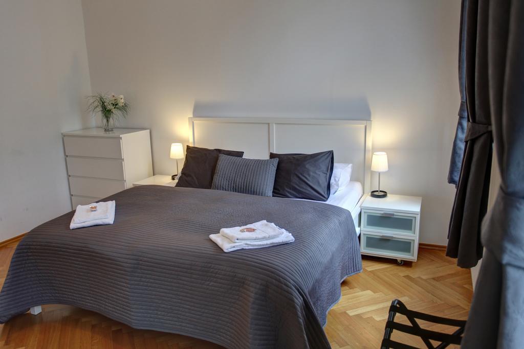 Gasser Apartments - Altstadt City Center Vienne Chambre photo